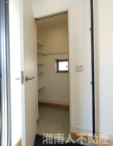 横須賀市佐島の丘2丁目　中古戸建の収納|たっぷりとした収納スペースです