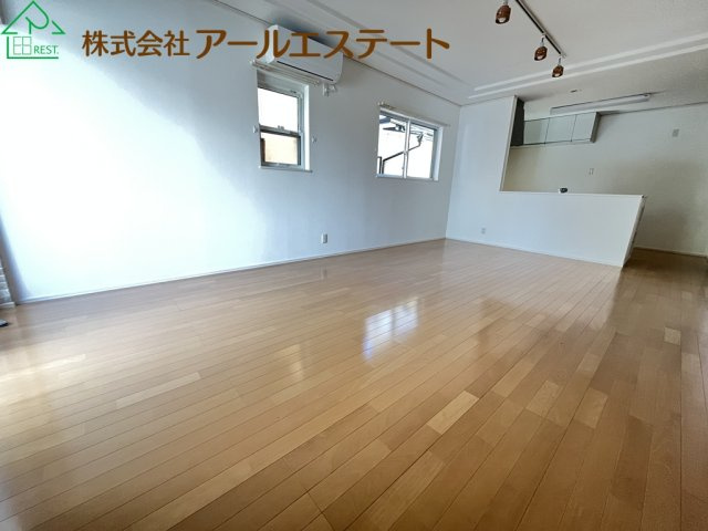 姫路市的形町的形　　山陽電鉄「的形駅」徒歩7分の居間・リビング