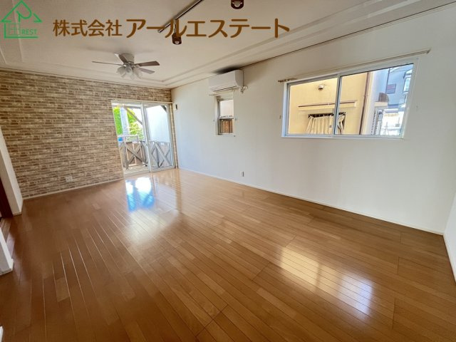 姫路市的形町的形　　山陽電鉄「的形駅」徒歩7分の居間・リビング