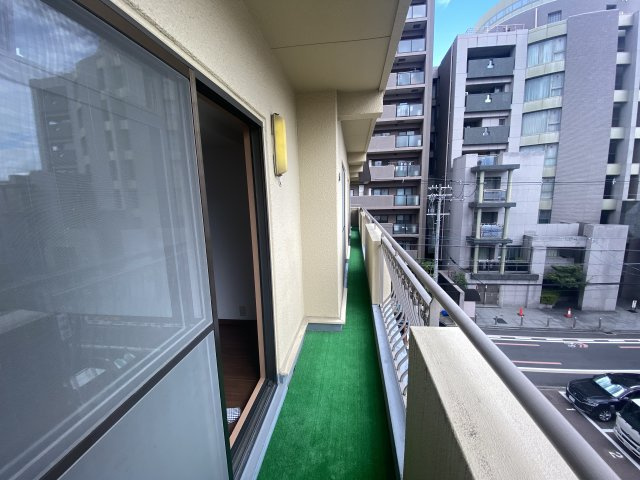 堺町ジュエリーハイツのバルコニー|南向きです。
