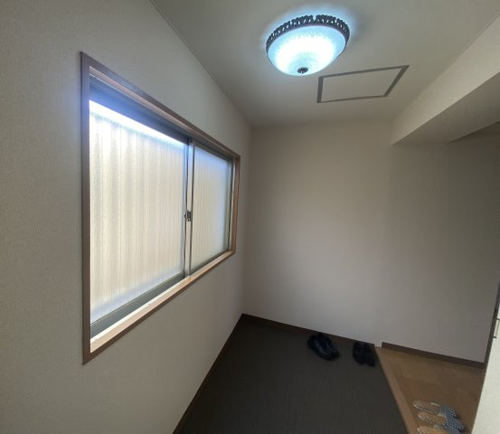 堺町ジュエリーハイツの玄関