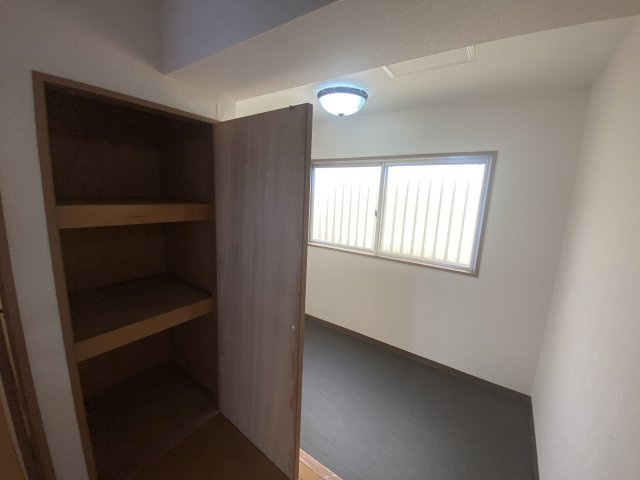 堺町ジュエリーハイツの収納|玄関横