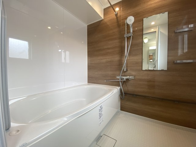 堺町ジュエリーハイツの浴室|新品に交換済！