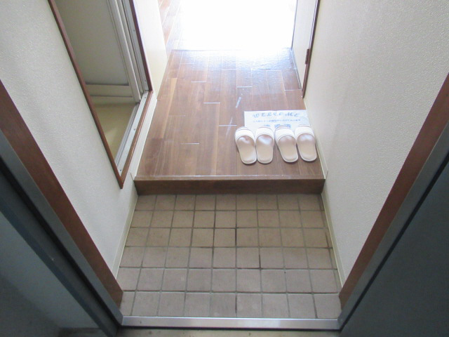 コーポ小嶋の玄関