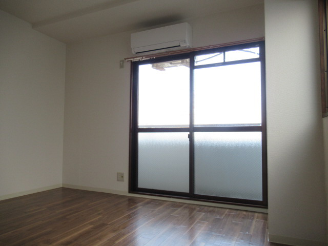 コーポ小嶋の居間・リビング