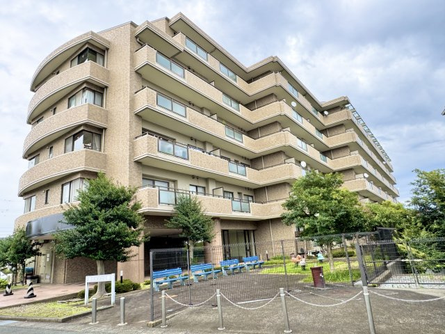 メゾン浜松高台の外観|落ち着きのある高級感溢れる外観！
