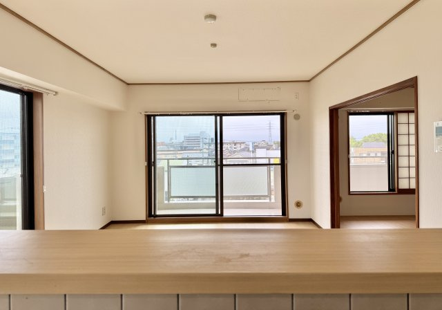 メゾン浜松高台のその他|キッチンからの目線です！
カウンターから食器等の受け渡しが楽に行えます！
