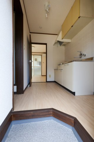 城北ハイツA・Bの玄関|玄関(同間取りの103号室のお写真です）