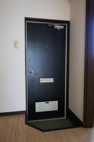 城北ハイツA・Bの玄関|玄関(同間取りの103号室のお写真です）