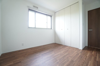 【洋室】 | ヴィラウィスタリアＢ棟