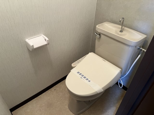 リベラルのトイレ