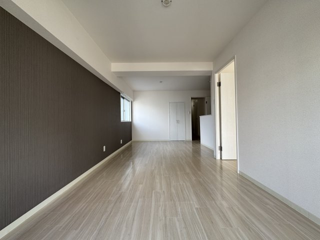 昌永ハイツの居間・リビング