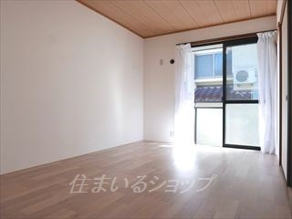 ハイランド　Ｂ棟の居間・リビング