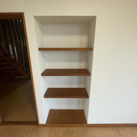 室蘭市八丁平4丁目17-17戸建の収納