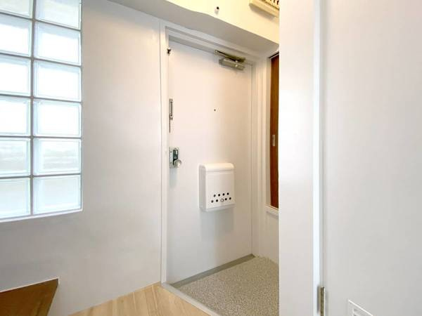 ビレッジハウス書写台1号棟の玄関|ビレッジハウスの同一物件・同一タイプの間取りの写真です