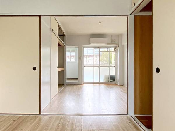 ビレッジハウス書写台1号棟の居間・リビング|ビレッジハウスの同一物件・同一タイプの間取りの写真です