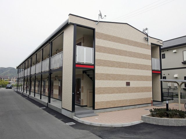 レオパレスチェディｇｒｏｖｅⅡの外観