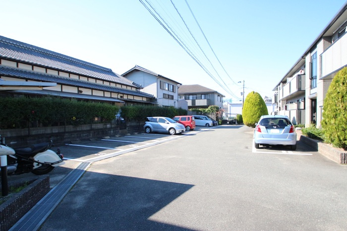 クレールコート A棟の駐車場|駐車場