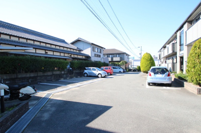 【駐車場】 | クレールコート A棟 | 駐車場