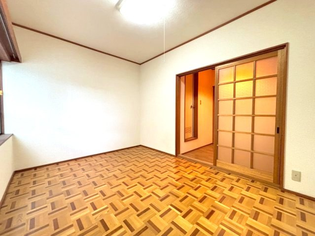 マンションファームの洋室
