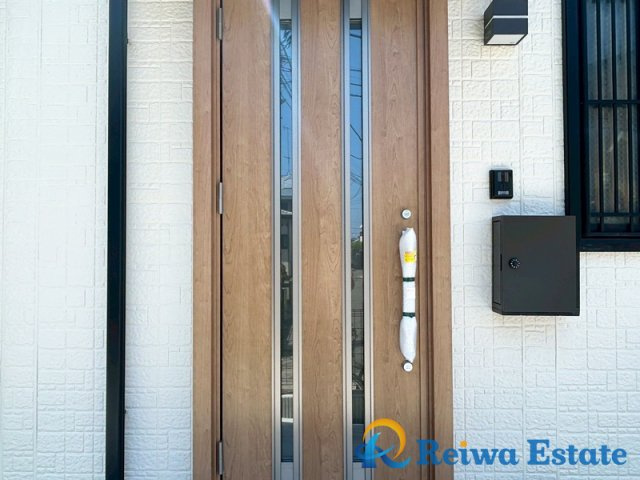 中古戸建　茅ヶ崎市高田4丁目の玄関