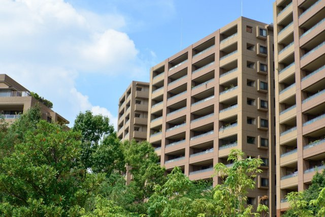 フォレストシティ千里丘ウインドコートA棟の外観