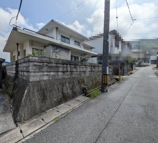 【前面道路含む現地写真】