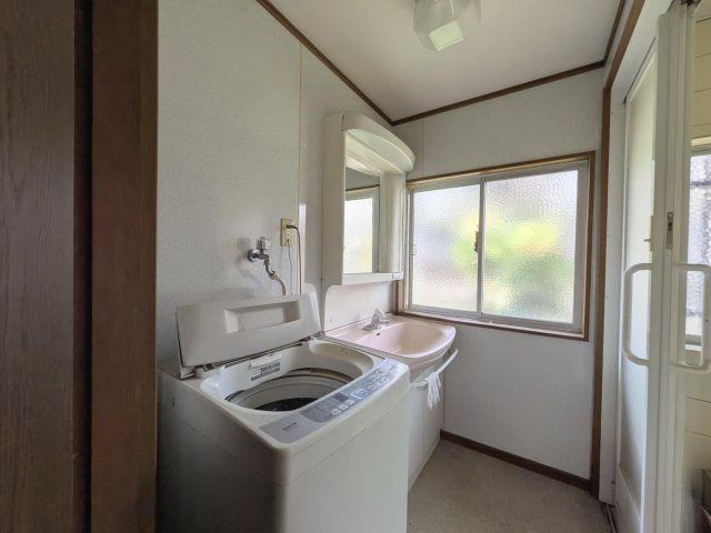 【独立洗面台】 | ☆CGで家具小物を消したイメージです。