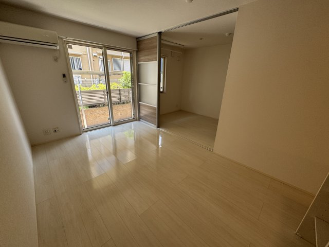 ベルメゾン池田の居間・リビング