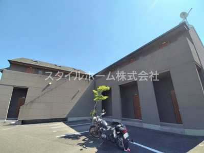 【エントランス】 | セザンヌ細谷 | 建物の内部です