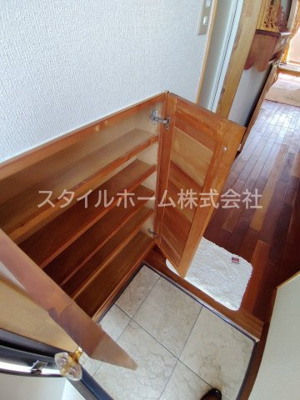 【玄関】 | セザンヌ細谷 | イメージ写真です。