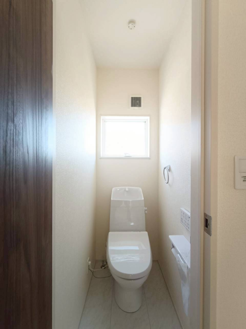 吉川市　上内川　新築戸建　全2棟のトイレ|施工例です