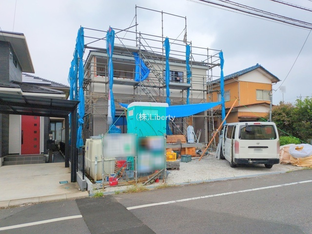 牛久市小坂町第6　新築戸建　の前面道路含む現地写真