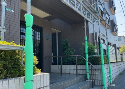 【その他共用部分】 | レサージュ相模原壱番館 | 共用部分は、一棟の建物に住む区分所有者全員が共同で所有するとし、共用部分の管理、補修などは、区分所有者で形成される管理組合が行います。個人の判断で勝手に変更することはできませんので覚えておきましょう。