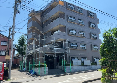 【現況写真】 | レサージュ相模原壱番館 | 眺望の良さを楽しめるダイニングキッチンで家族団らんの時間を過ごしてはいかがでしょうか。バルコニーから見える景色を家族で眺める時間は、時間が経つのを忘れてしまいそうですね。是非、現地を見に行きましょう！