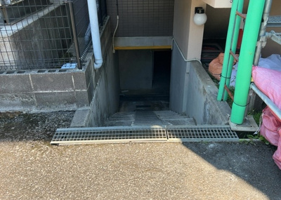 【内装】 | レサージュ相模原壱番館 | 共有部分は、住民なら誰もが使える設備のこと。例えば駐車場やエレベーター、インターネット設備、セキュリティ設備などがあります。他にも、マンションの廊下・外部階段やエントランス・ゴミ置き場などがあります。