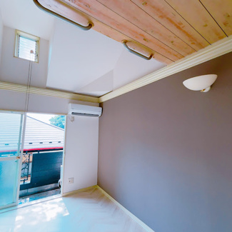 【内装】 | レオパレス北久里浜第11 | 明るい色調の室内です