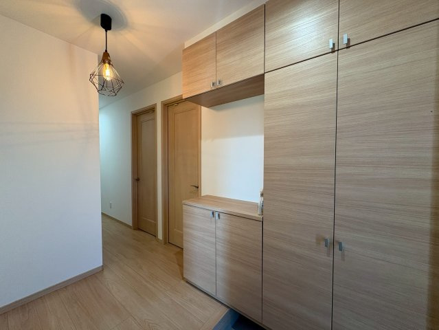 泉中央五丁目中古戸建の玄関|シューズボックス＋ウォークインシューズクローゼット付き♪
【行橋市　中古戸建】