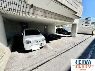 【駐車場】