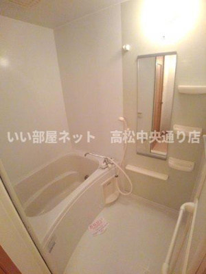 【浴室】 | ロイヤルガーデンハイツＢ