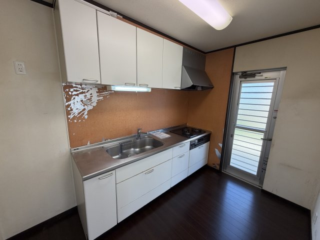 前橋市上佐鳥町　中古住宅のキッチン|■システムキッチン