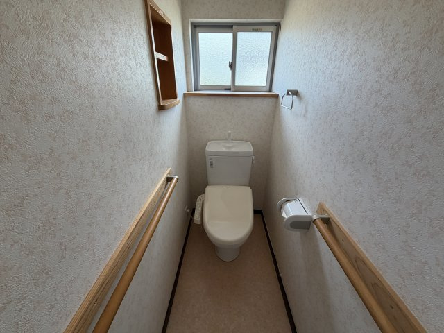 前橋市上佐鳥町　中古住宅のトイレ|■1階トイレ
