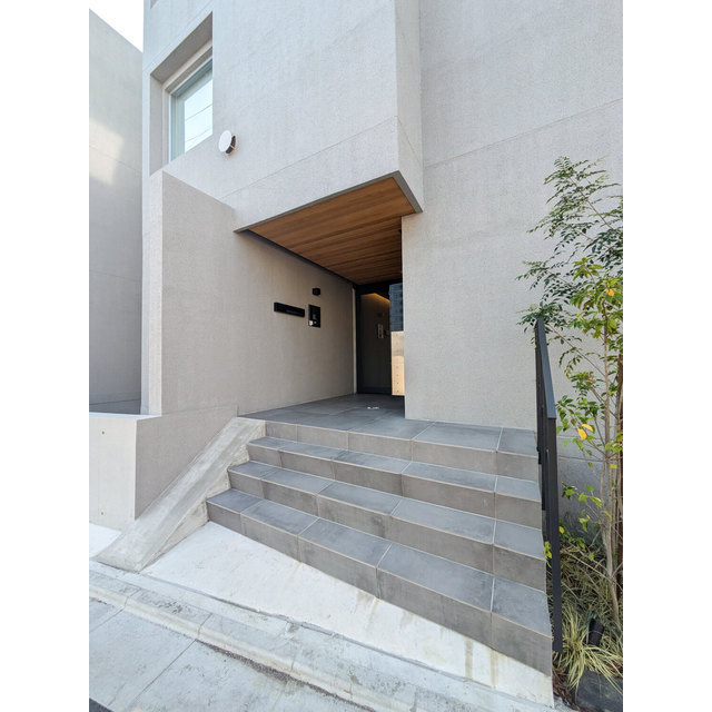 グランパセオ目黒大塚山のエントランス