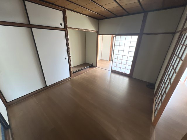 飾西井上貸家の居間・リビング