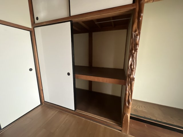飾西井上貸家の収納