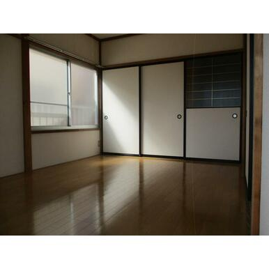 サンシャイン旭の居間・リビング