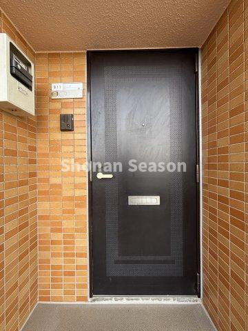 【玄関】 | インターフォン完備しております◎