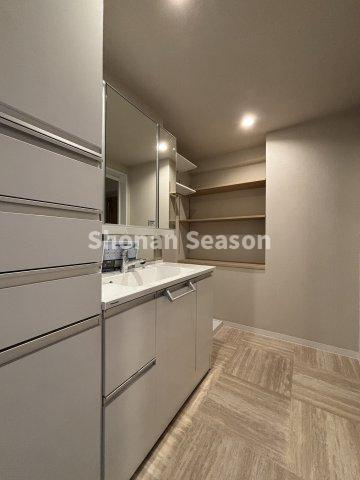 【独立洗面台】 | 清潔感あふれる洗面室に生まれ変わりました◎