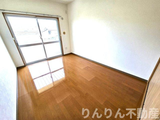 【洋室】 | ハウズ坂口