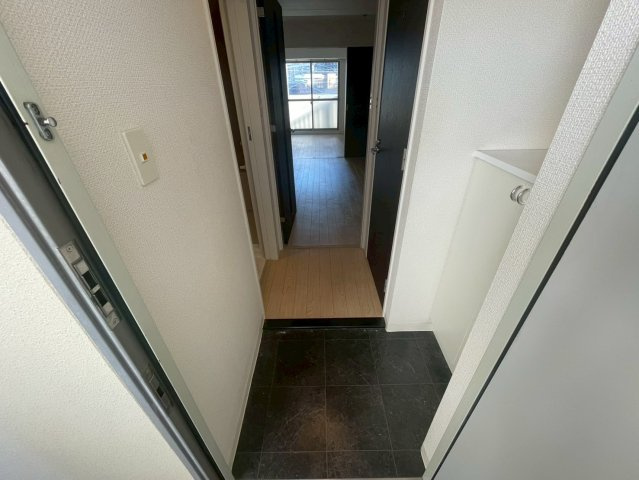 プリマベラ福島の玄関